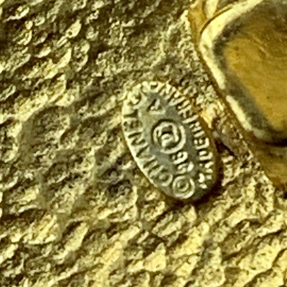 CHANEL 24K Gold Plated Interlocking CC Embossed Clip-on Earrings 1996A - Picture 10 of 14